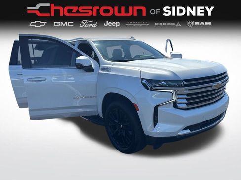 Used 2023 Chevrolet Suburban High Country AWD/4WD image 18