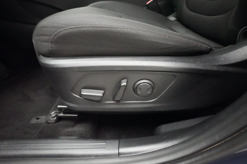 Used 2025 Hyundai Tucson SEL AWD/4WD image 28