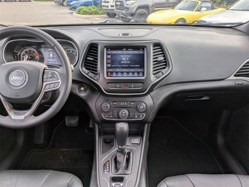 Used 2021 Jeep Cherokee Latitude Lux 80th Anniv w/ Quick Order Package 26U 80TH image 18