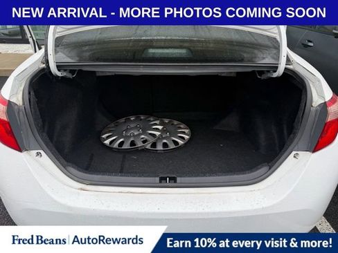Used 2018 Toyota Corolla LE image 8