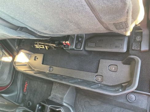 Used 2021 Jeep Gladiator Mojave image 38