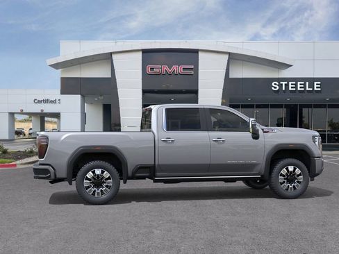 New 2026 GMC Sierra 2500 Denali w/ Denali Reserve Package image 5