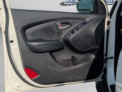 Used 2011 Hyundai Tucson GLS w/ Navigation Pkg 2 image 20