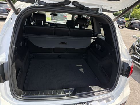Used 2023 Mercedes-Benz GLB 250 4MATIC image 9