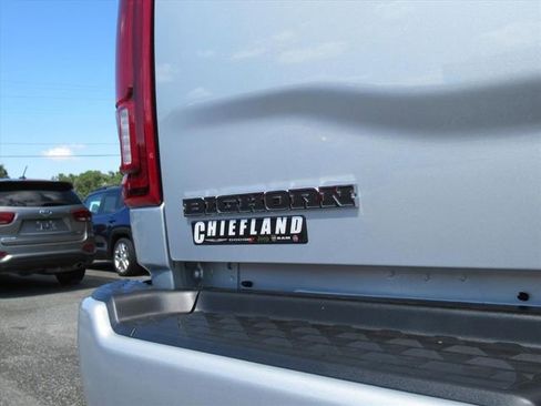 New 2026 RAM 2500 Big Horn AWD/4WD image 9