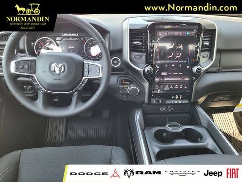 New 2026 RAM 1500 Big Horn AWD/4WD image 7