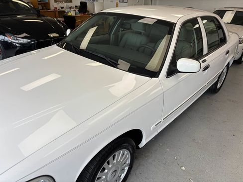 Used 2008 Mercury Grand Marquis LS RWD image 3
