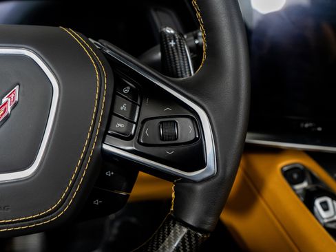 Used 2025 Chevrolet Corvette Z06 image 37