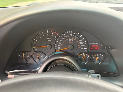Used 2002 Pontiac Firebird Trans Am RWD image 12