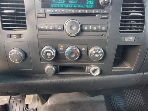Used 2007 Chevrolet Silverado 1500 LT AWD/4WD image 9
