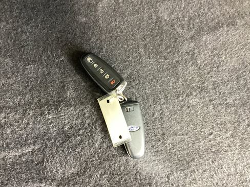 Used 2016 Ford Escape Titanium AWD/4WD image 32