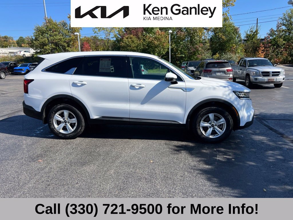 Certified 2023 Kia Sorento LX AWD/4WD image 8