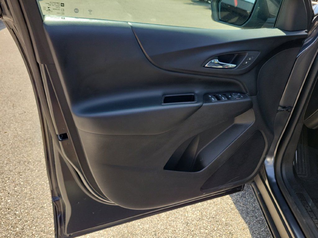 Used 2022 Chevrolet Equinox LT AWD/4WD image 22