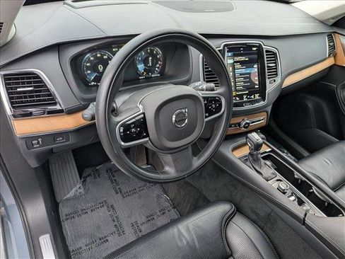 Used 2020 Volvo XC90 T6 Inscription w/ Protection Package Premier image 10