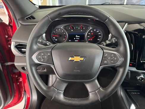 Used 2023 Chevrolet Traverse LT image 26