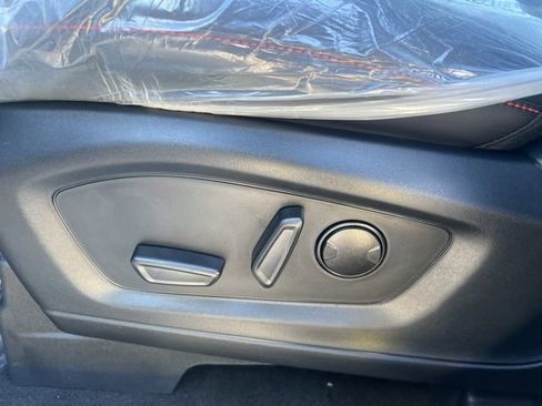 New 2026 Ford Explorer ST-Line w/ ST-Line Street Pack image 22