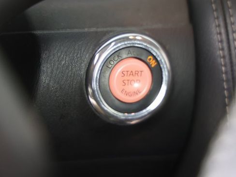 Used 2017 Nissan Armada Platinum w/ Interior Lighting Package image 24