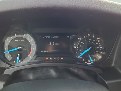 Used 2017 Ford Expedition EL XLT image 18