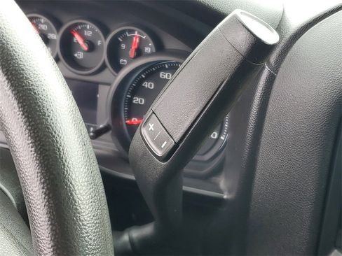 Used 2020 Chevrolet Silverado 2500 Custom w/ Custom Value Package image 16