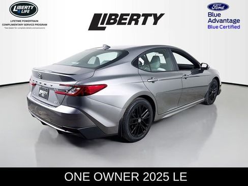 Used 2025 Toyota Camry LE image 7