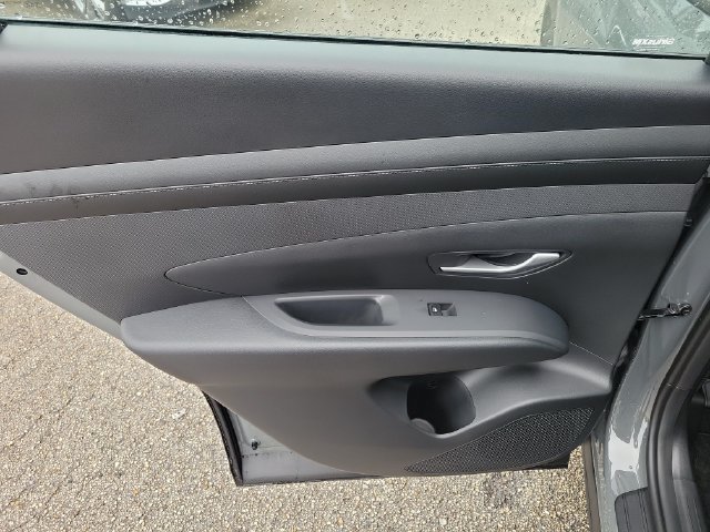Used 2026 Hyundai Tucson SE FWD image 10
