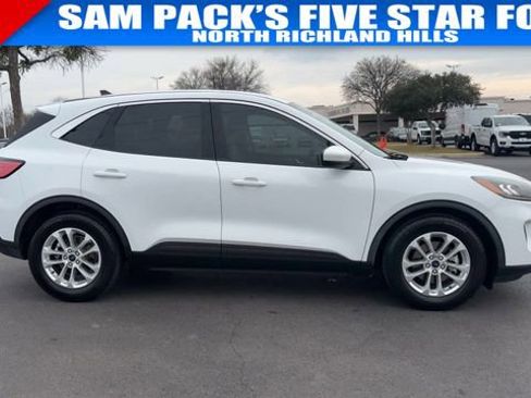 Used 2020 Ford Escape SE image 10