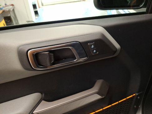 Used 2022 Ford Bronco Badlands w/ Sasquatch Package image 13