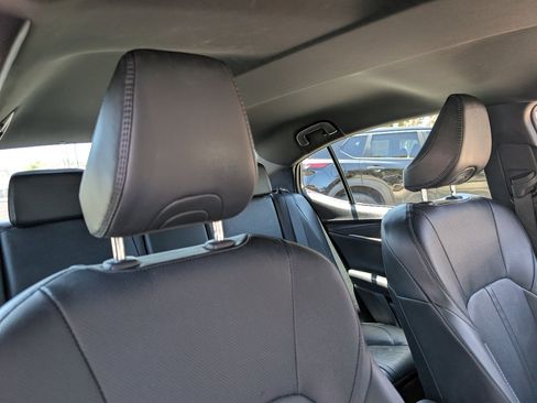 Used 2025 Toyota Camry XSE FWD image 3