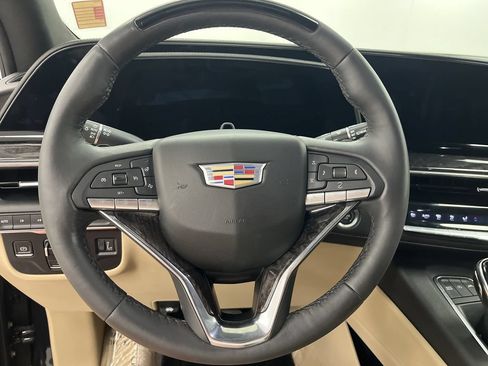 Used 2023 Cadillac Escalade Premium Luxury w/ Performance Package AWD/4WD image 11