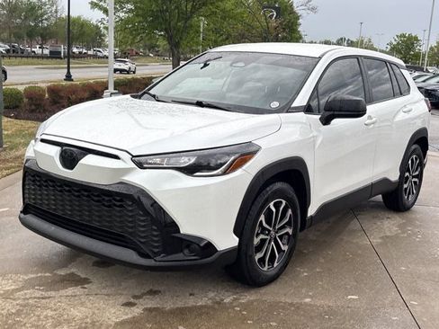 Used 2025 Toyota Corolla Cross AWD Hybrid image 11
