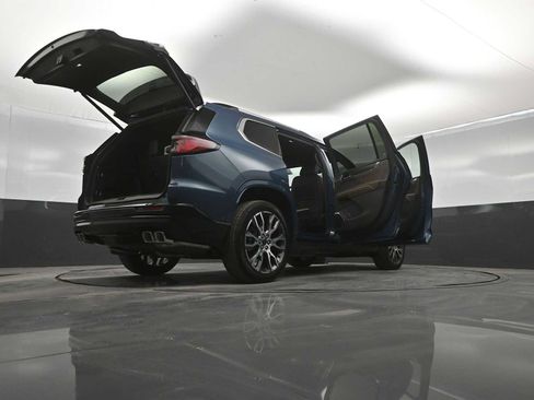 New 2026 GMC Acadia Denali Ultimate w/ LPO, Floor Liner Package AWD/4WD image 47