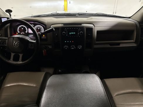 Used 2012 RAM 3500 ST w/ Chrome Appearance Group image 10