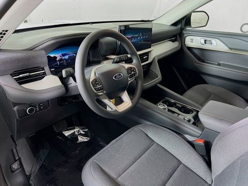 New 2026 Ford Explorer Active image 3