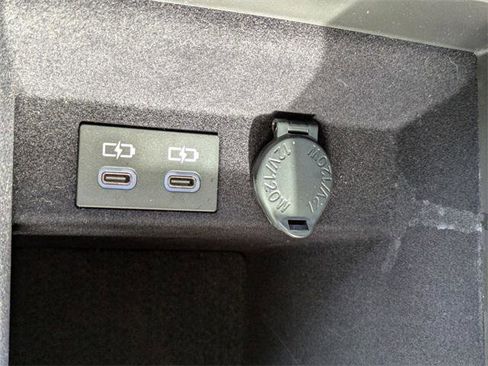 Certified 2025 Lexus ES 300h w/ Premium Package image 22