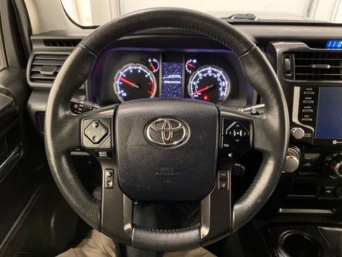 Certified 2022 Toyota 4Runner TRD Off-Road Premium image 19