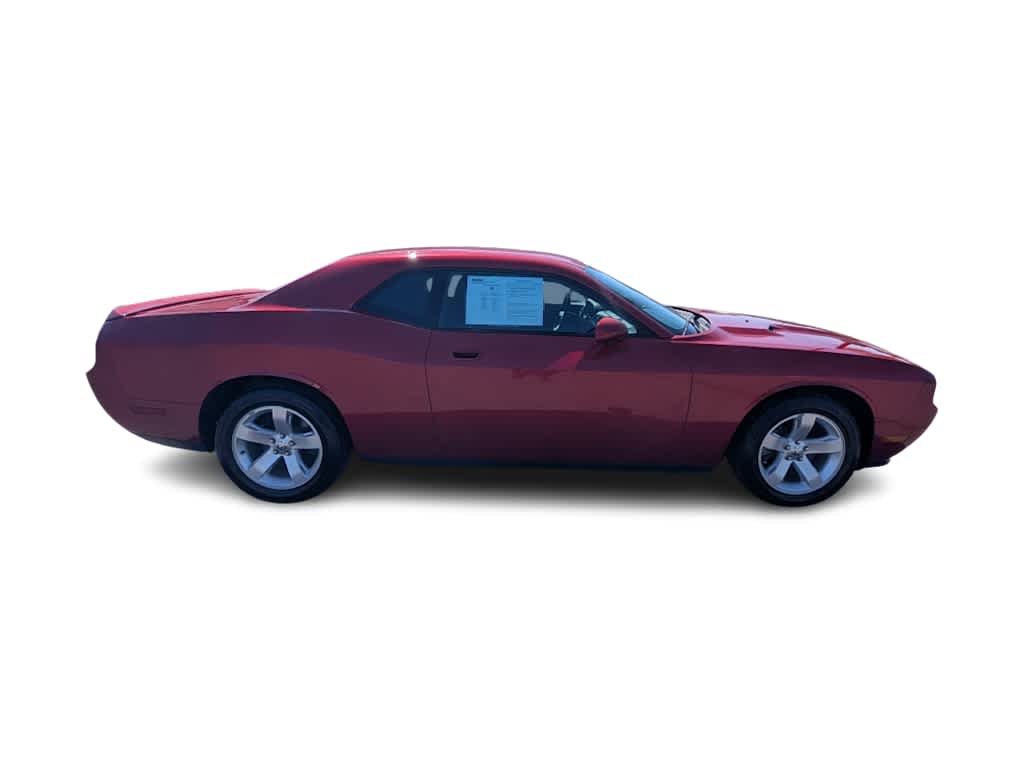 Used 2010 Dodge Challenger R/T RWD image 4