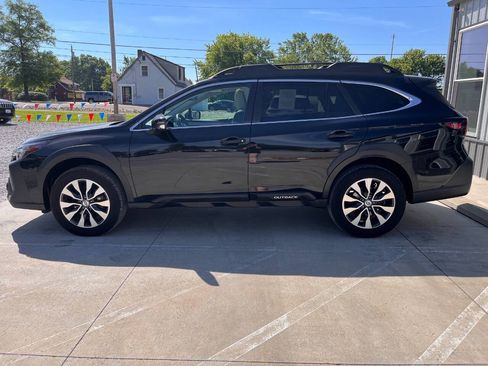 Used 2023 Subaru Outback Limited AWD/4WD image 4