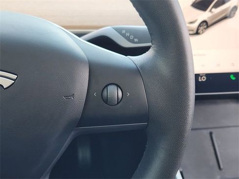 Used 2020 Tesla Model Y Long Range image 34