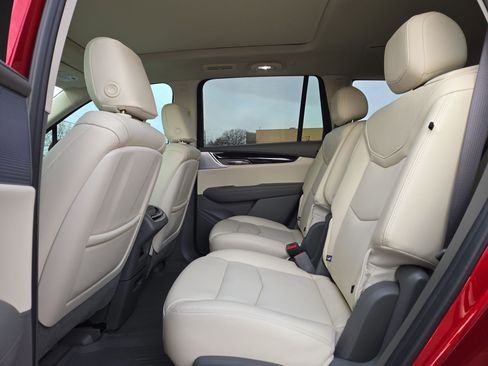 Used 2025 Cadillac XT6 Premium Luxury w/ LPO, Floor Liner Package image 13