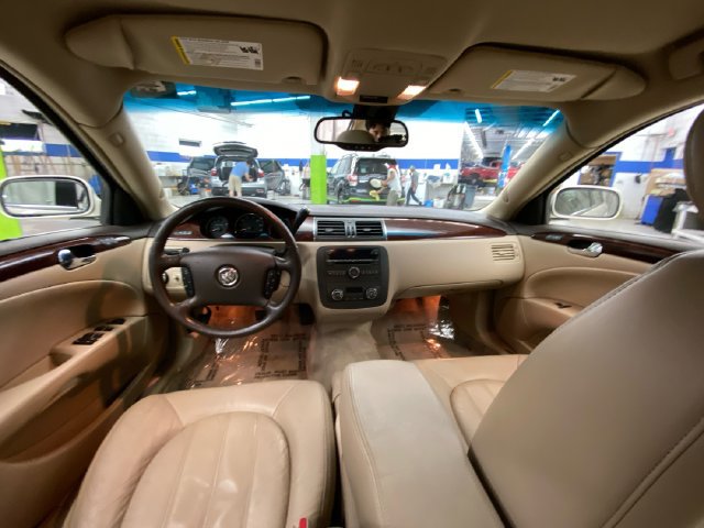 Used 2007 Buick Lucerne CXL w/ Luxury Package FWD image 27