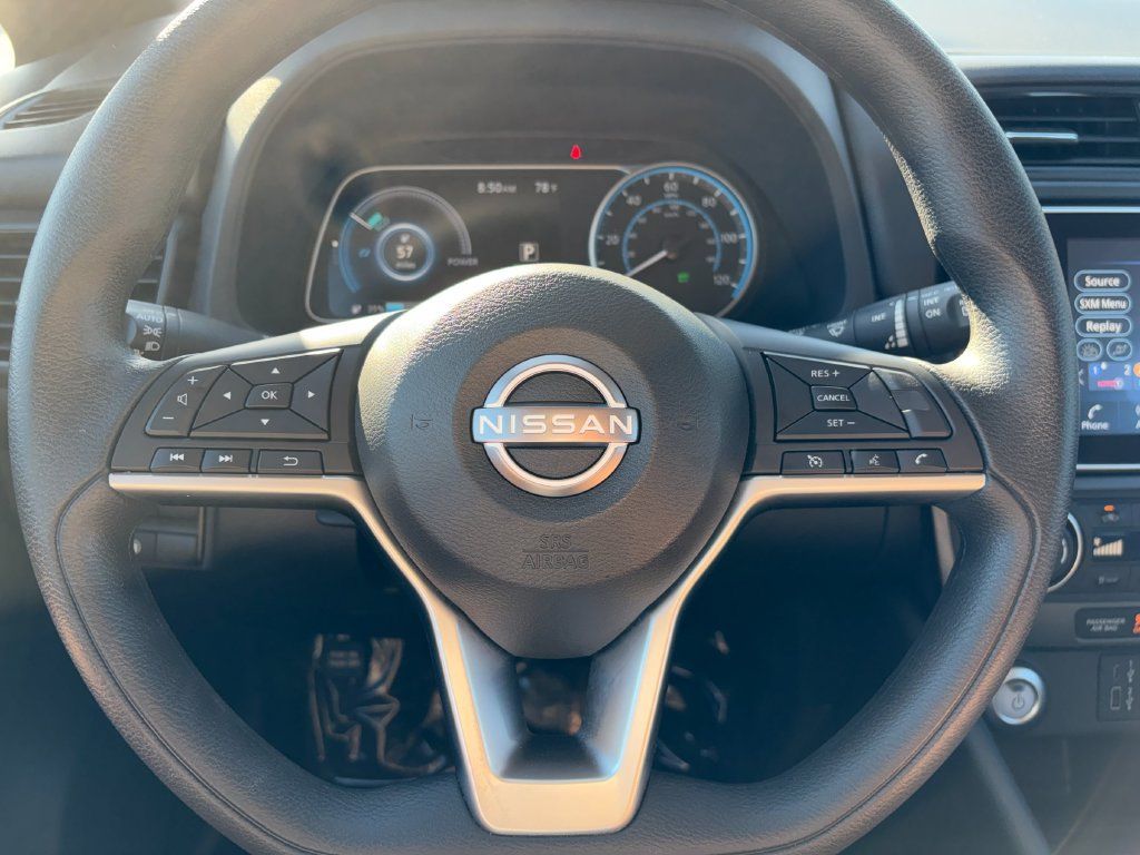 Used 2025 Nissan Leaf S FWD image 11