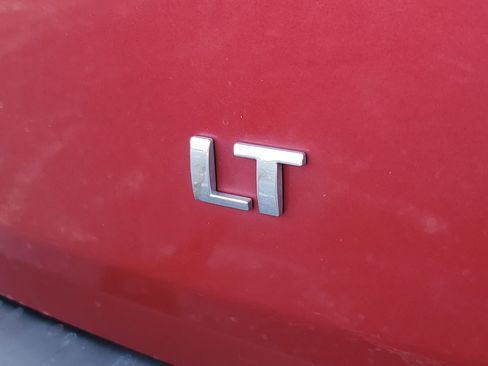 Used 2018 Chevrolet Traverse LT FWD image 33