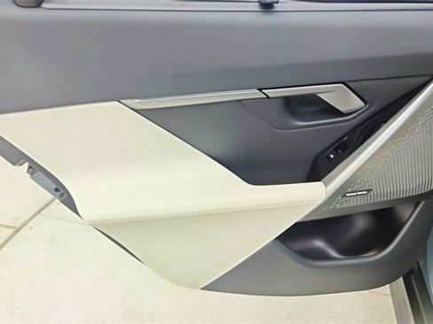 Used 2026 BMW 540i xDrive image 33