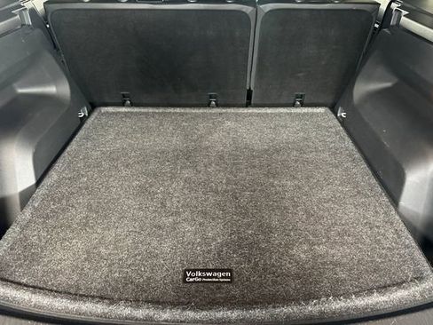 Certified 2022 Volkswagen Atlas Cross Sport SE image 19