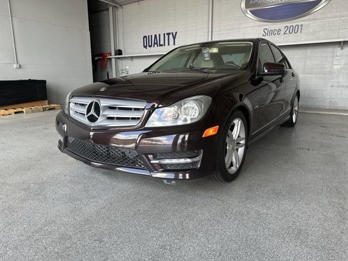 Used 2012 Mercedes-Benz C 250 Sedan image 8