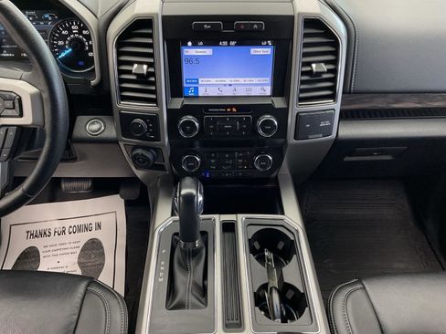 Used 2019 Ford F150 Lariat w/ Trailer Tow Package image 18
