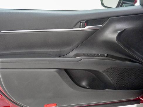 Used 2022 Toyota Camry LE image 17