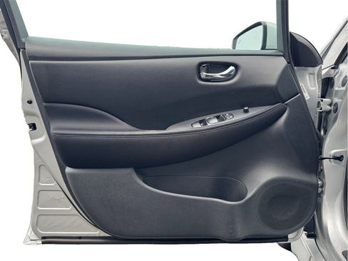 Used 2022 Nissan Leaf S Plus image 17