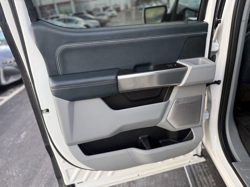 Used 2022 Ford F150 Limited image 16