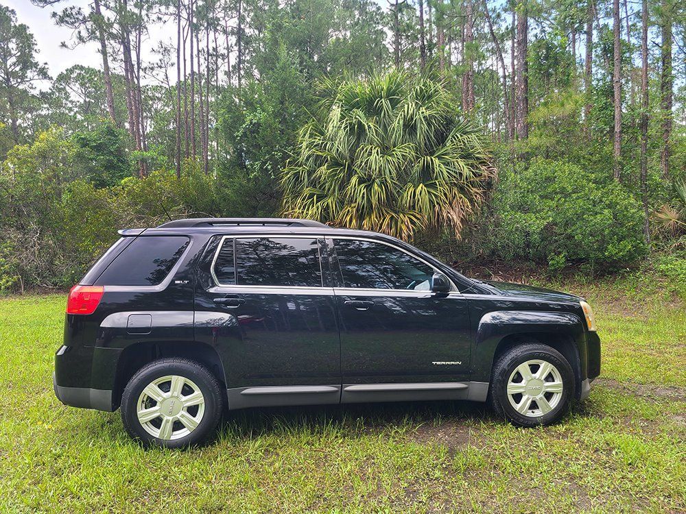 Used 2015 GMC Terrain SLT FWD image 8